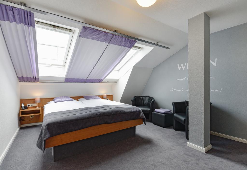 Hotel Keil Wilhelmshaven Room photo